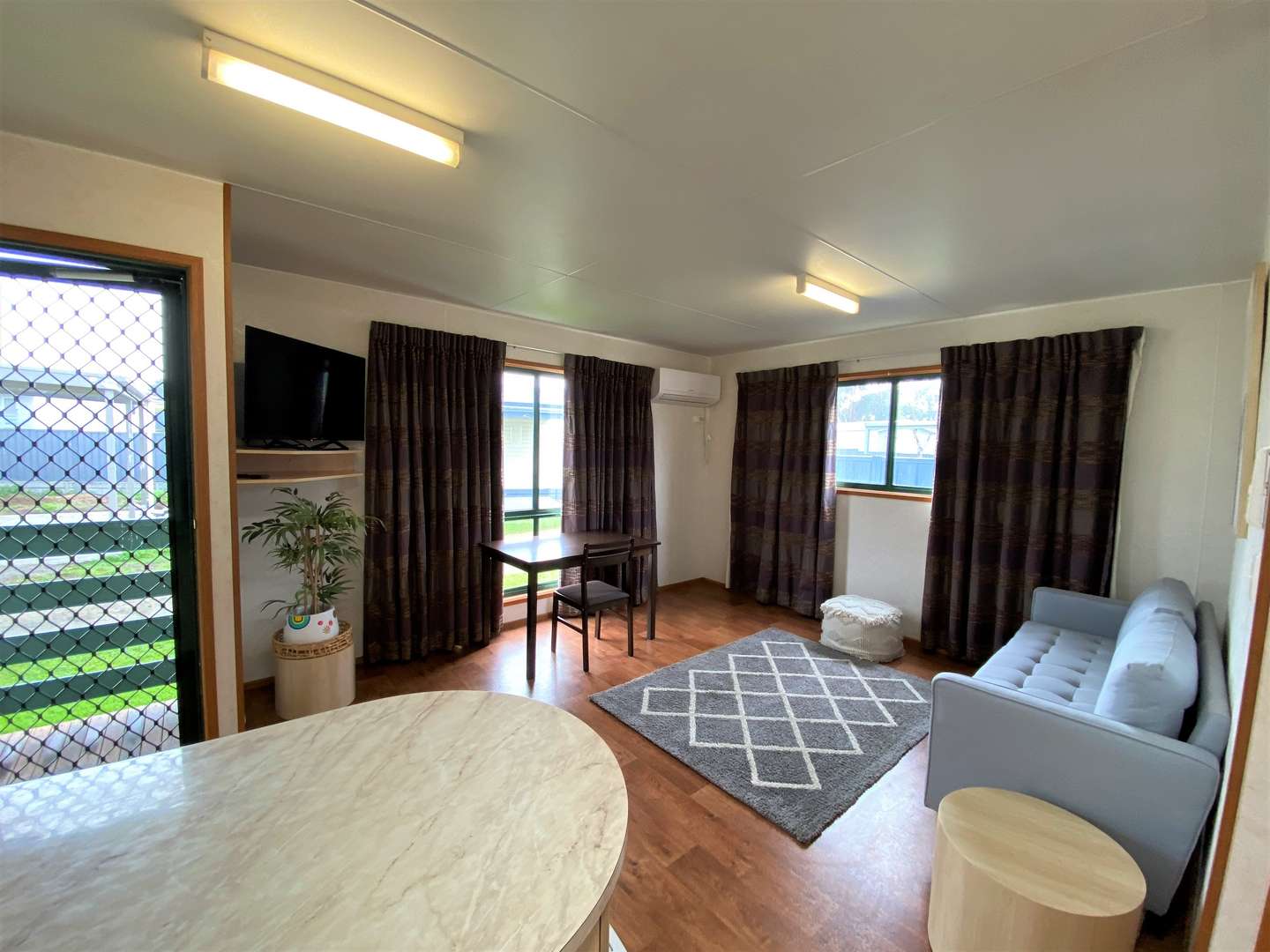 Portland Tourist Park - Pre-Loved Home