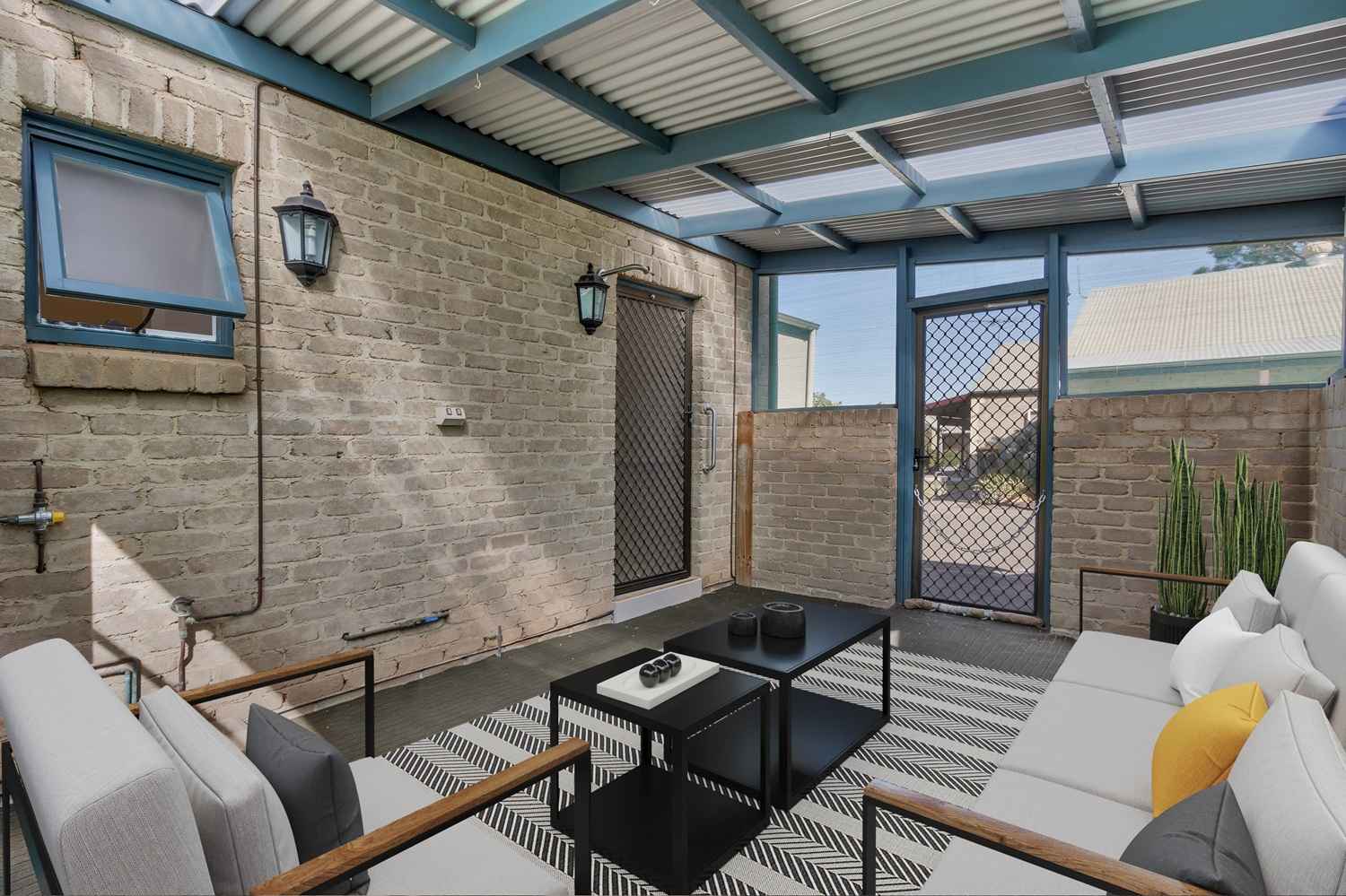 Unique Two Bedroom - Country Feel Village