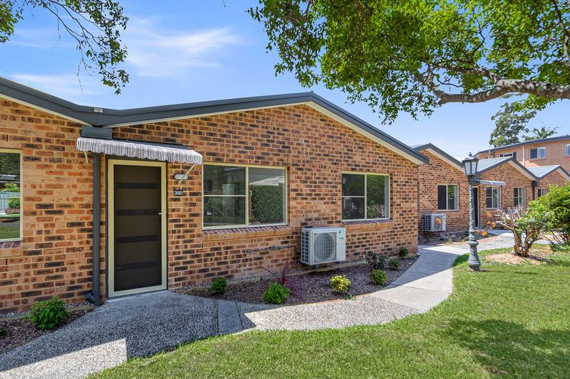 Sunlit North-Facing Villa with Spacious Balcony