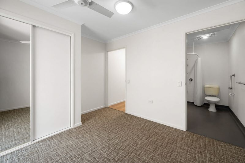 Rent in Seniors Community – Self-catered unit with kitchenette