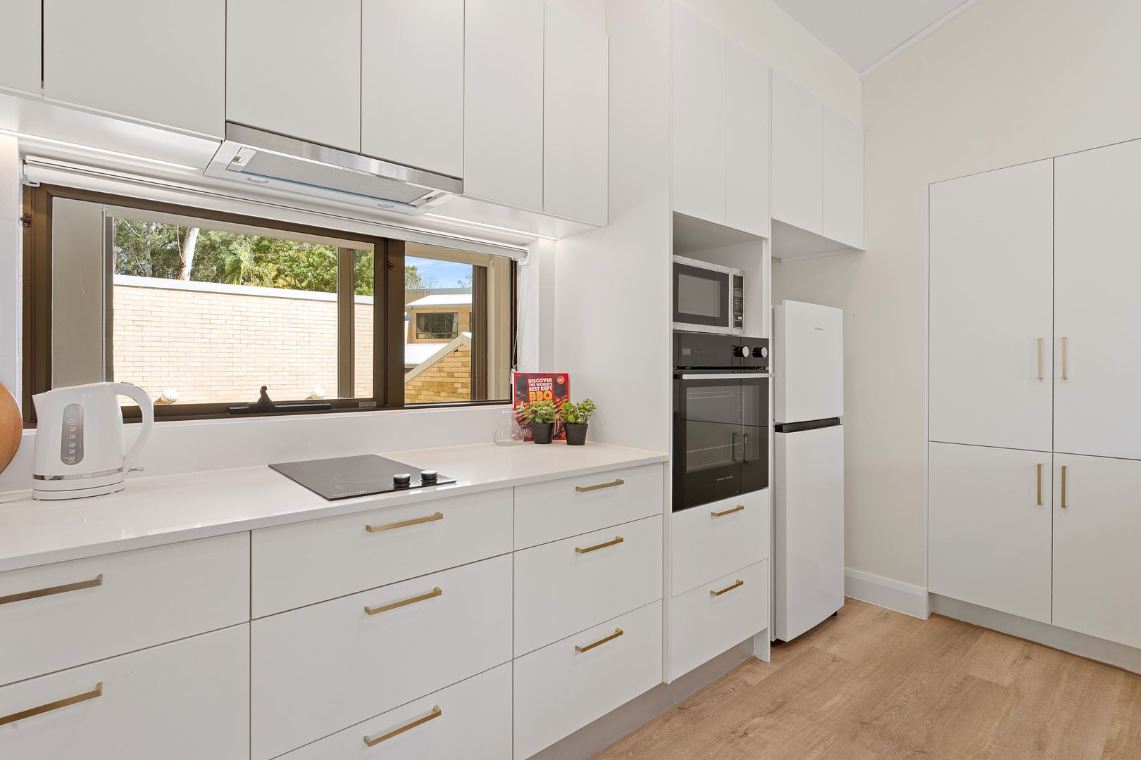 Well-Designed Apartment with Lovely Outlook - Unit 44