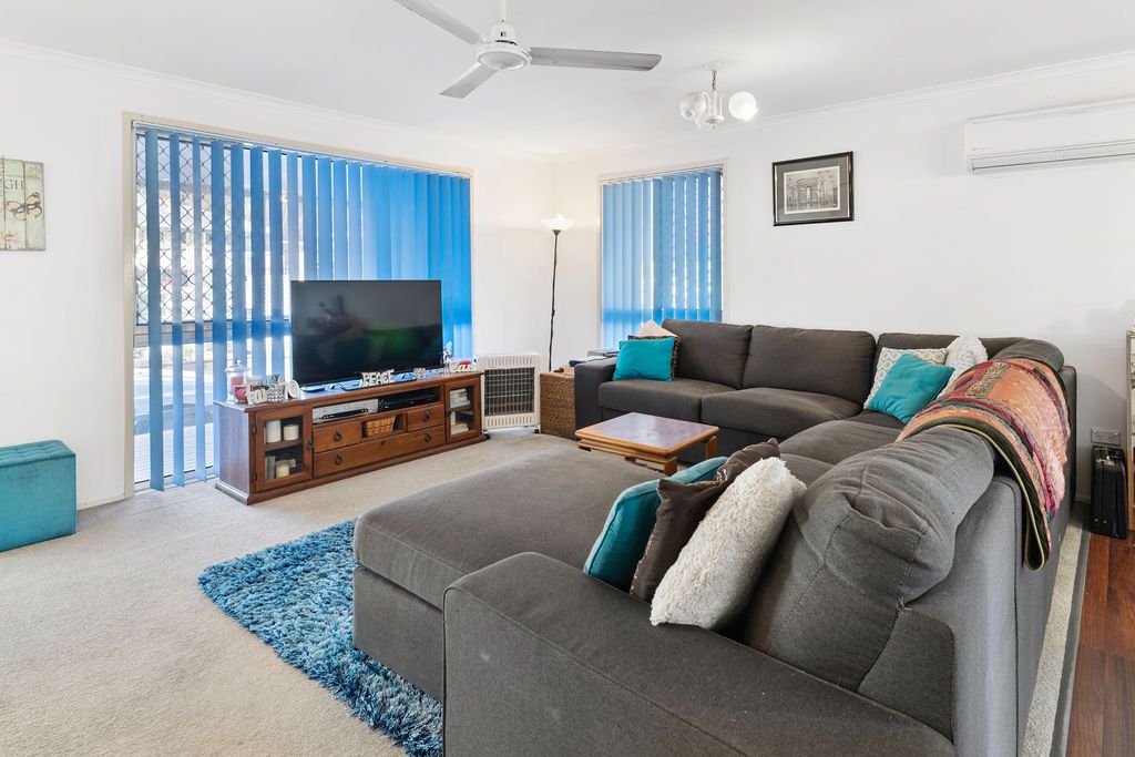 Neat as a pin 3 Bedroom, 2 bathroom in sought after Palm Lake Resort Bethania