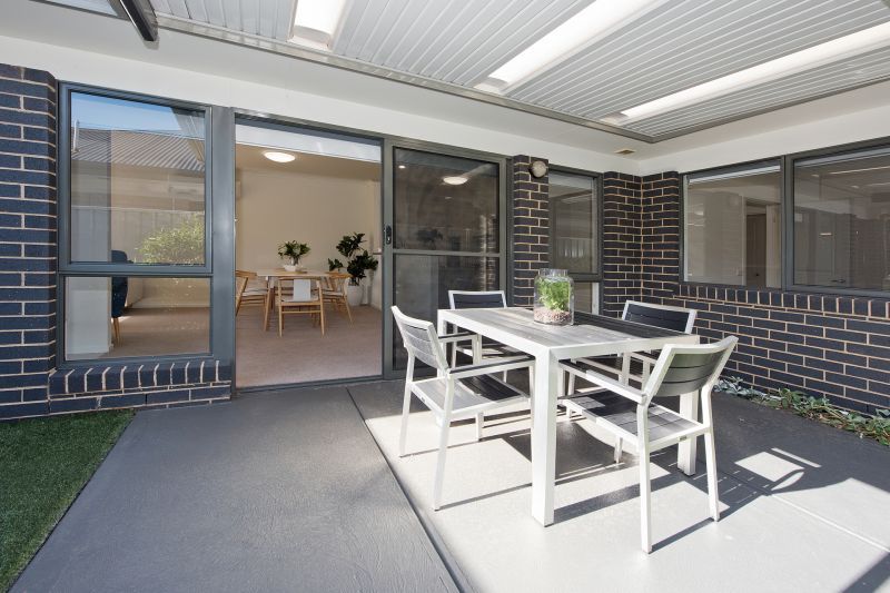 Freshly renovated two bedroom retreat in prime location in Arilla Village