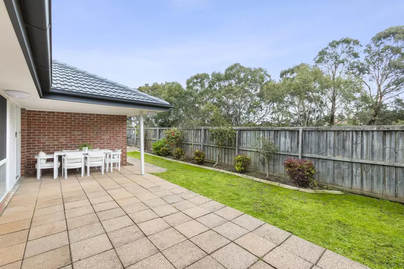 Stylish Home Backing onto Picturesque Walking Trail