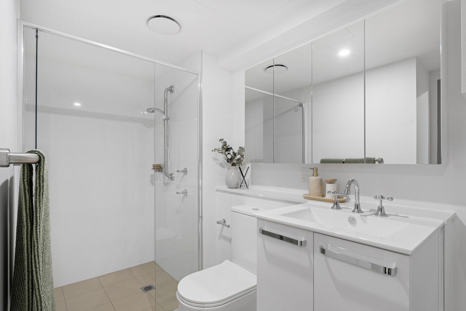 Light-Filled Studio Apartment with Skyline Views at Goodwin Village