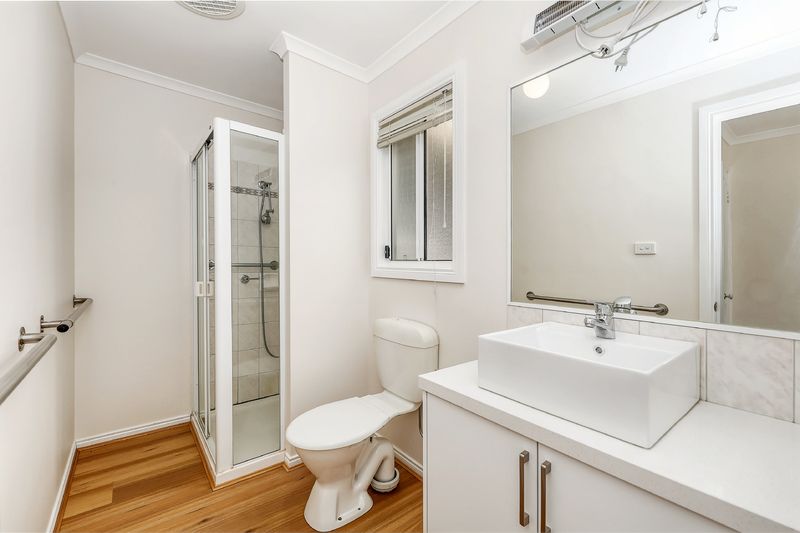 Pet friendly home in welcoming over 55s community