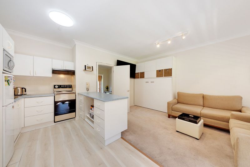 Only 1 available call agent - Rarely Available Spacious one bedder