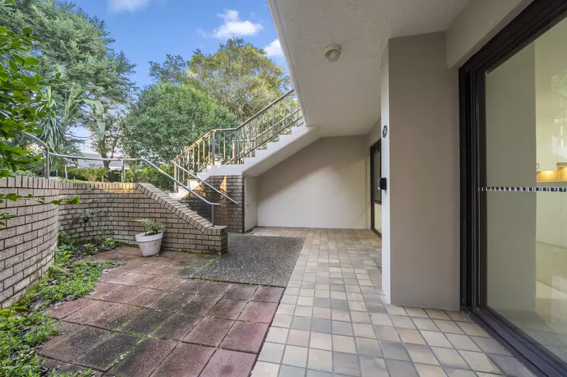 Ground-Floor Retreat with Private Terrace