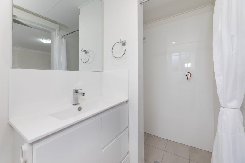 Beautiful Renovated Studio Serviced Apartment for those requiring assisted independent living -DEPOST TAKEN