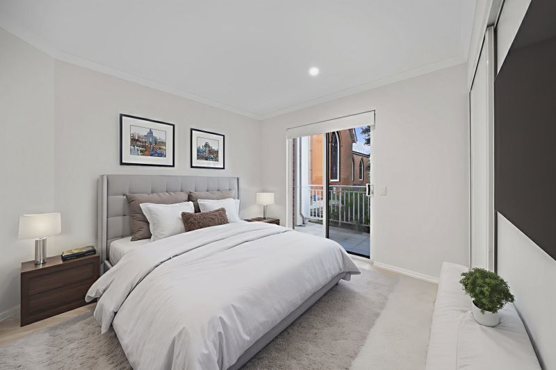 UNDER OFFER - Impressive Ground Floor Apartment