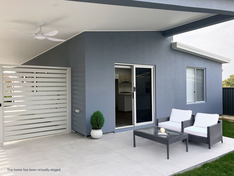 HEAR THE WAVES,SEE THE TREES