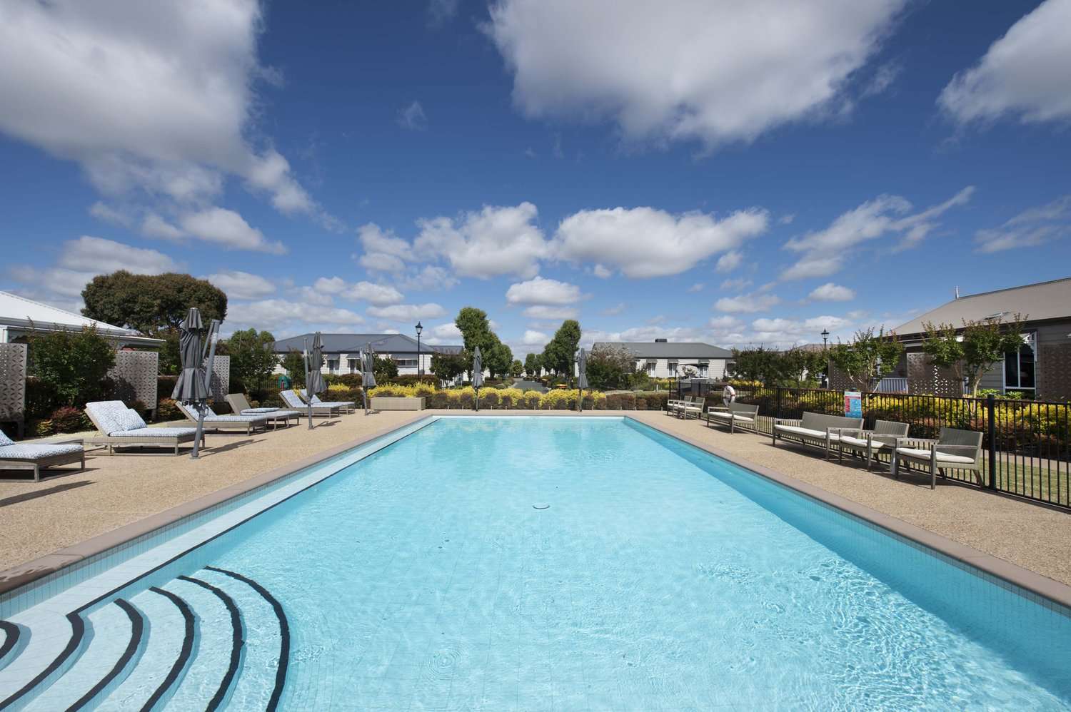 Lifestyle Communities Shepparton - Beautiful home with a secret rose garden