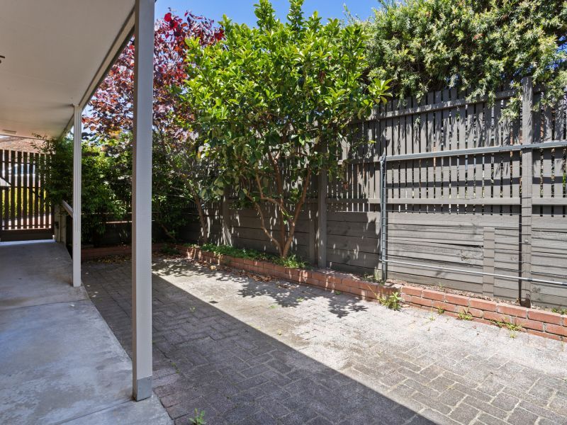 DEPOSIT TAKEN - Large ground floor unit facing Tanti Creek Reserve