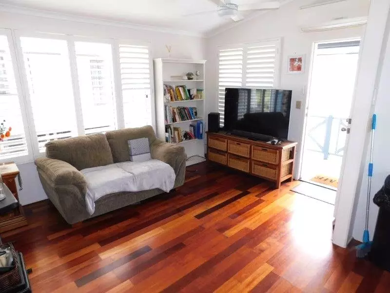 Site 402 (Pre-loved) Bayway Village