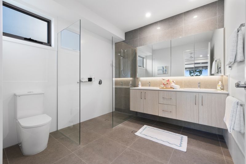 Pet Friendly With Fabulous Views!