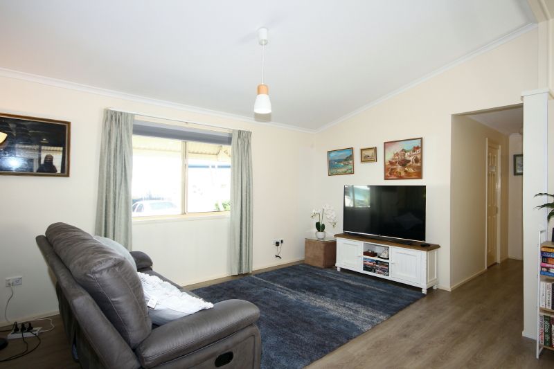 The Palms Village – Over 50’s pet friendly lifestyle village.