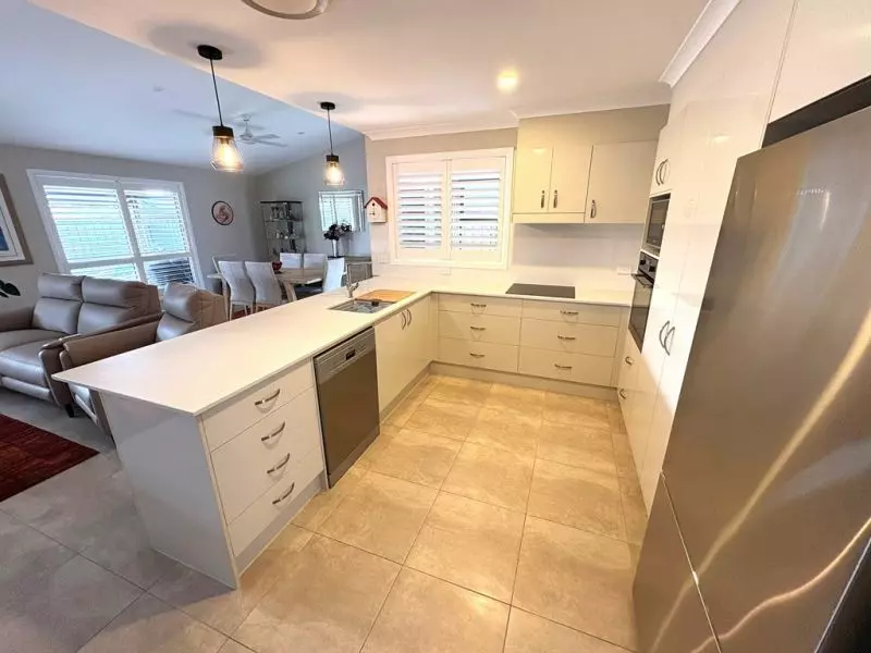 Modern, spacious and peacefully located