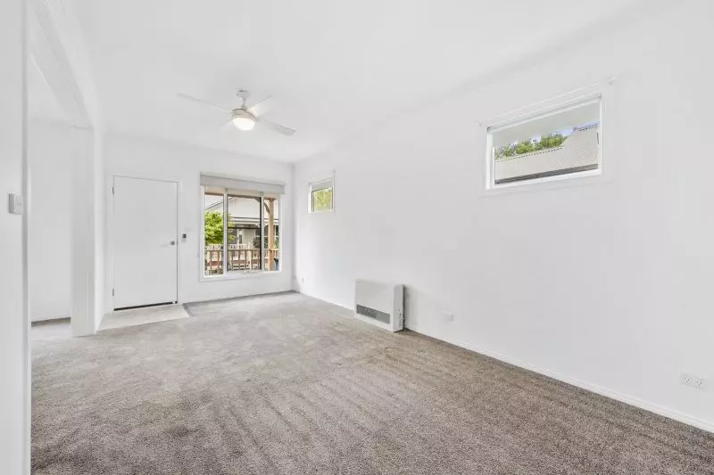 Delightful One-Bedroom Cottage