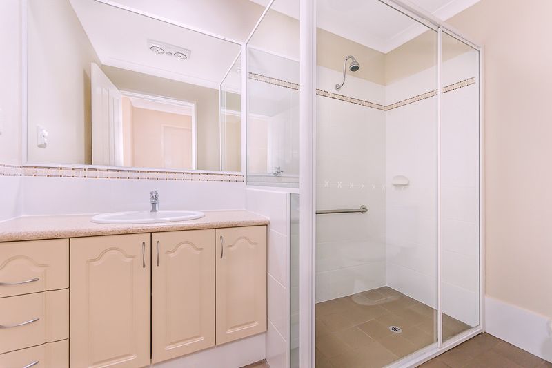 Refurbished  Bright and Modern Home