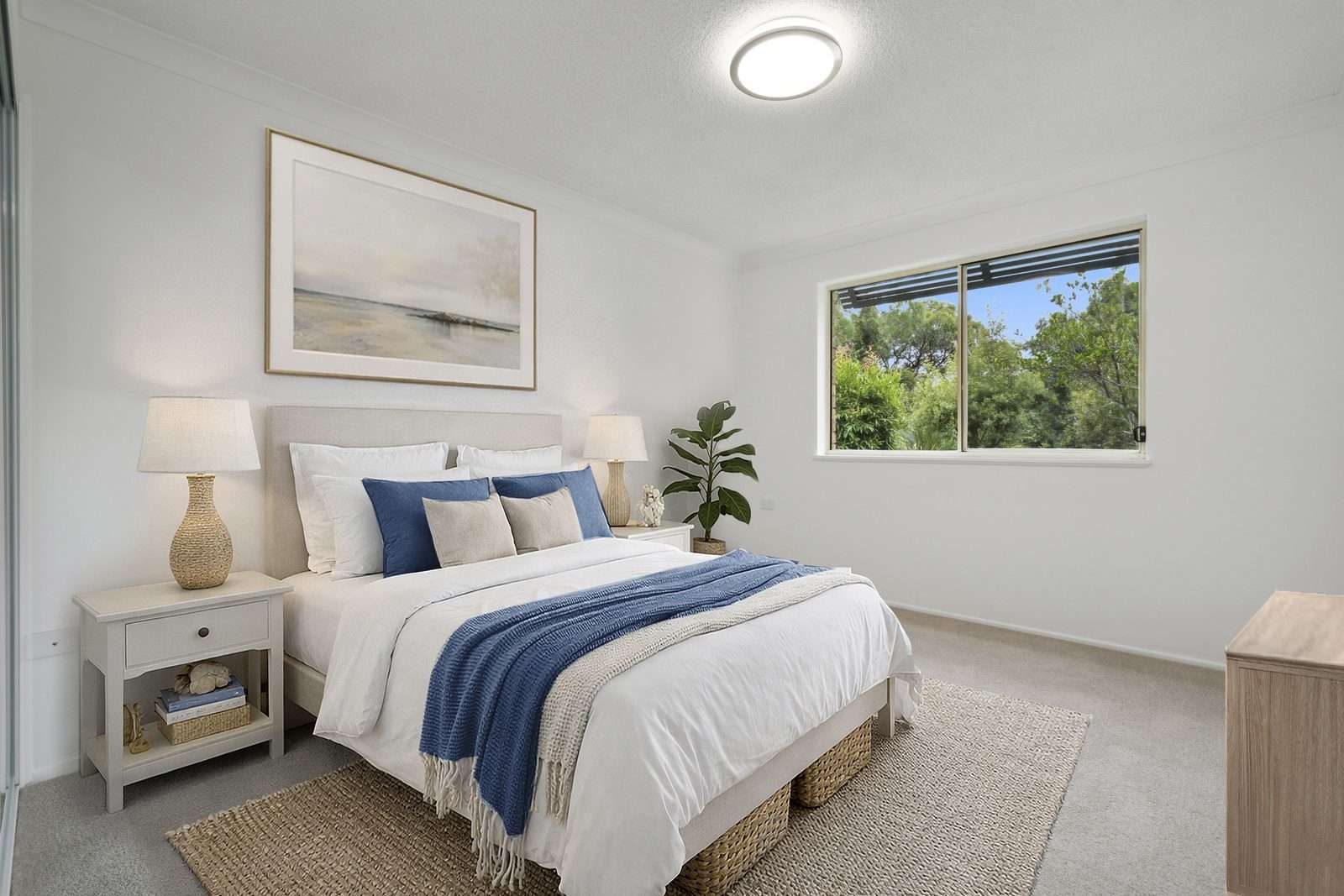 Contemporary coastal living with beautiful water views to long reef