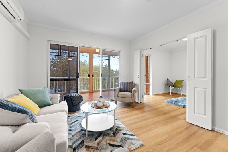 Three Bedroom Retirement Home, Don't Miss Out.....