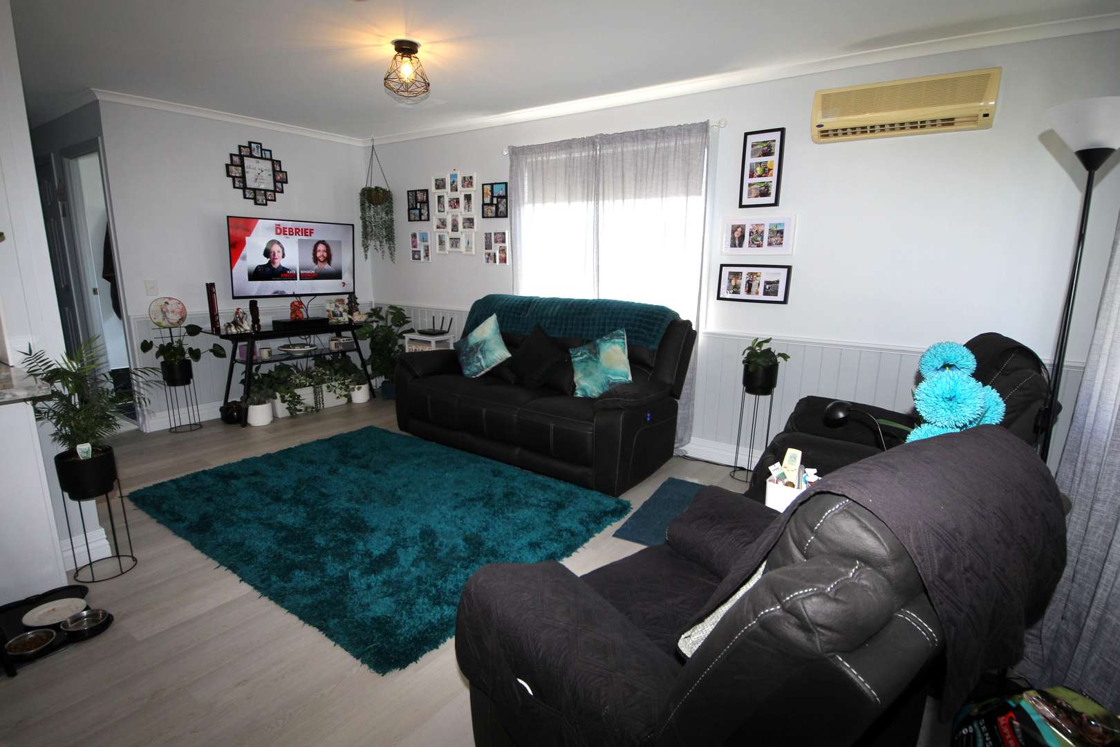 Beautiful Large 2 Bedroom Home