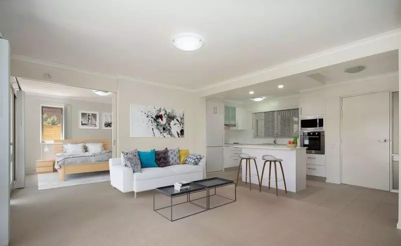 Spacious ground floor 2 bedroom unit