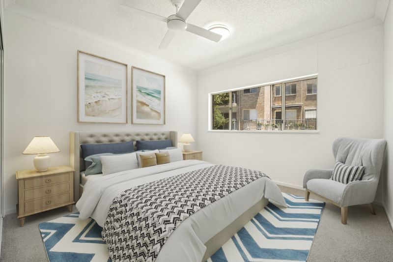 Bright and tranquil with Long Reef views