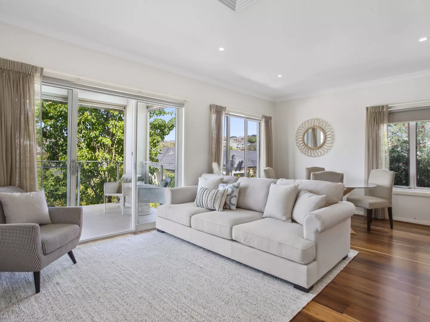 Experience the convenience of community living with an easy stroll to the heart of it all – our community centre.