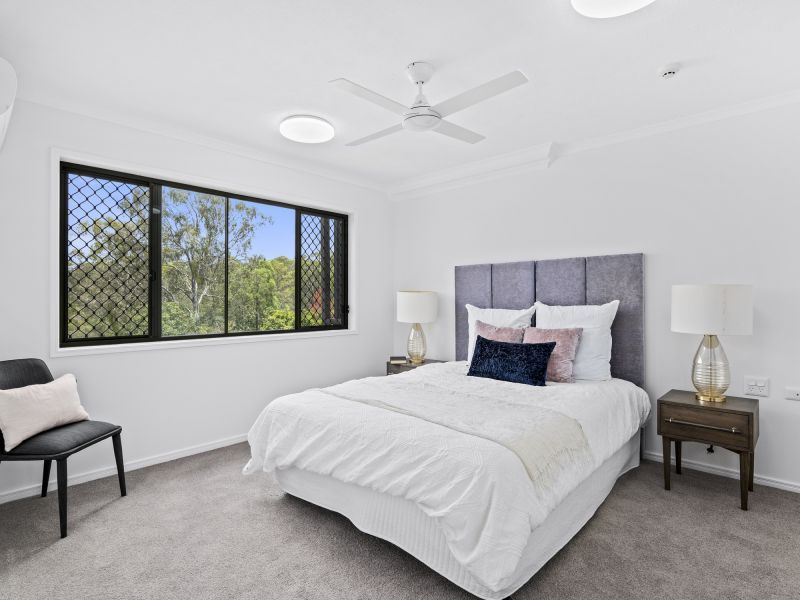 2-bedroom apartment with lush green views