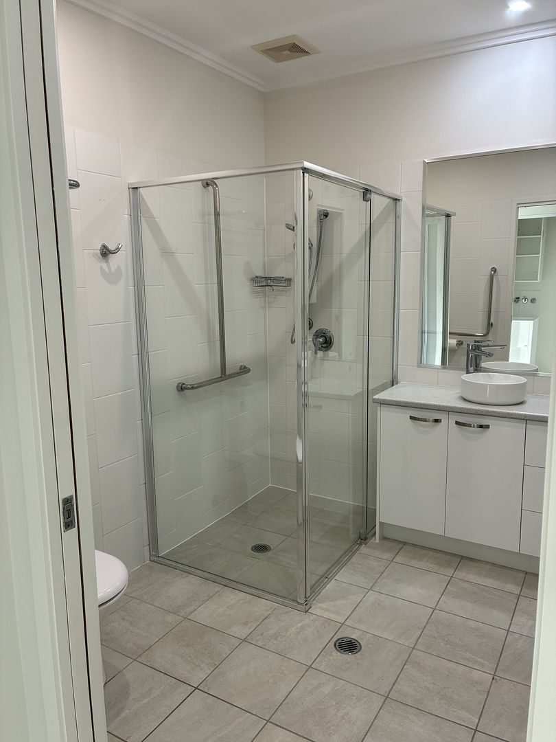 Modern Renovated One Bedroom Unit with Large West Facing Patio