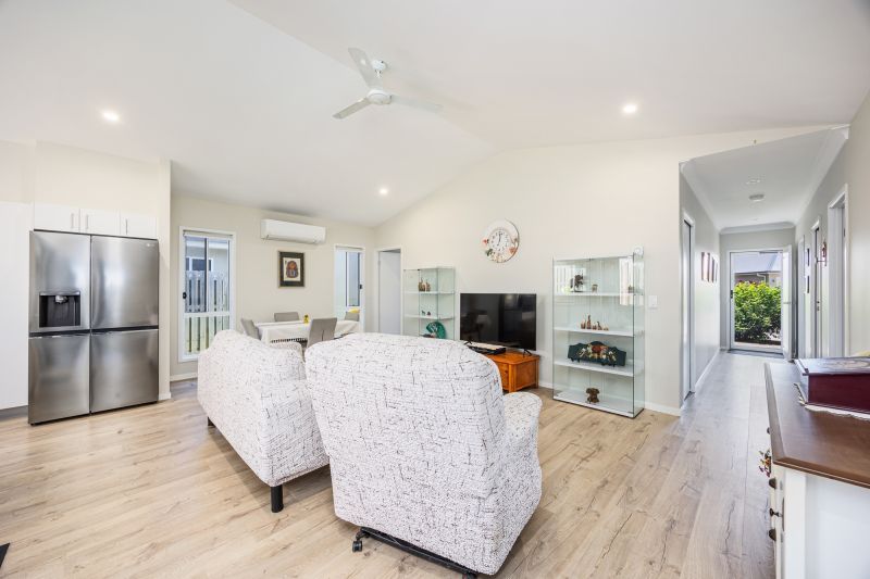 Simplicity, Comfort & Modern Alfresco Living