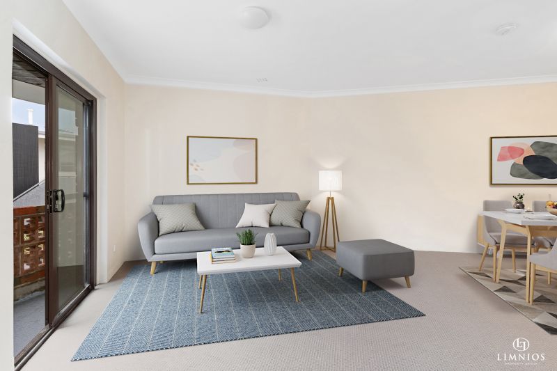 Scenic Top Floor Apartment