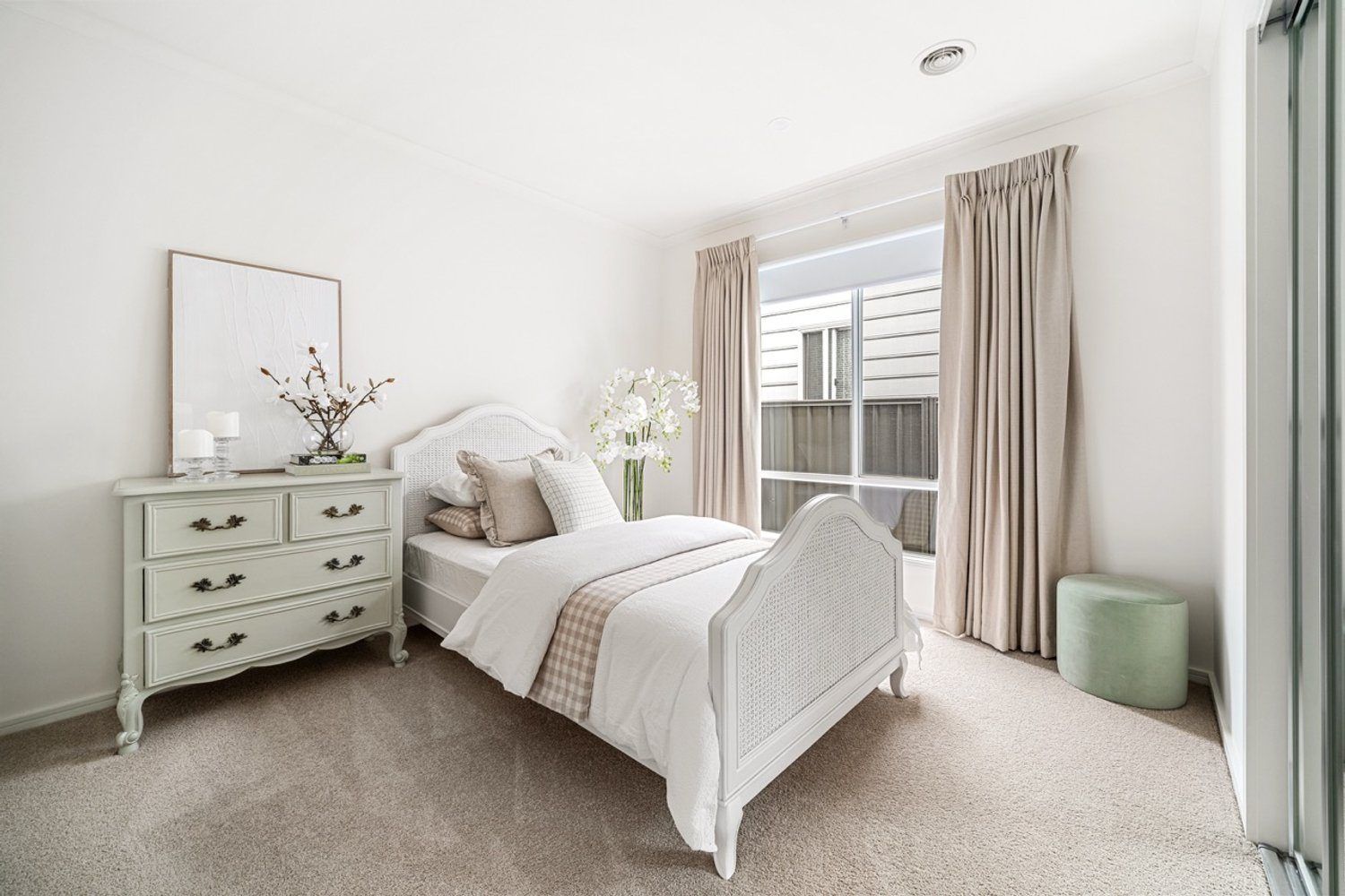 Lifestyle Communities Officer - Fresh, Modern and Full of Charm for over-55's