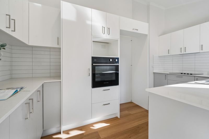 Ready to move in - 2 bedroom + study/optional third bedroom