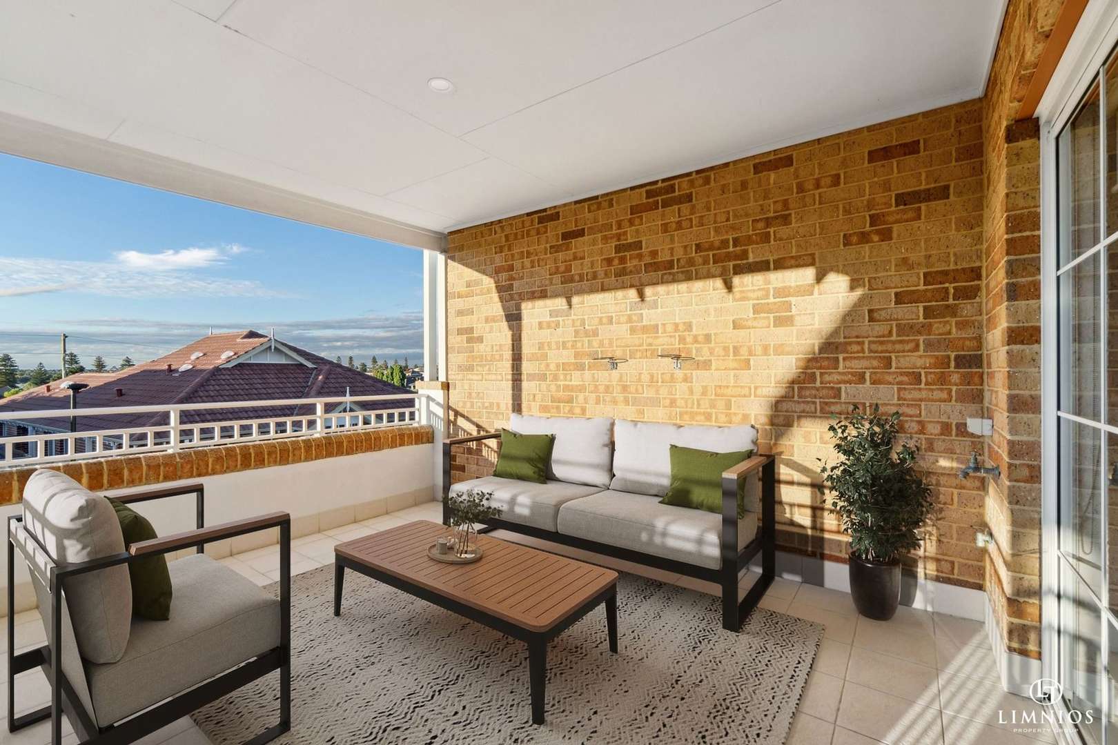 NOW UNDER OFFER.  Enjoy the winter sun on your north facing balcony!