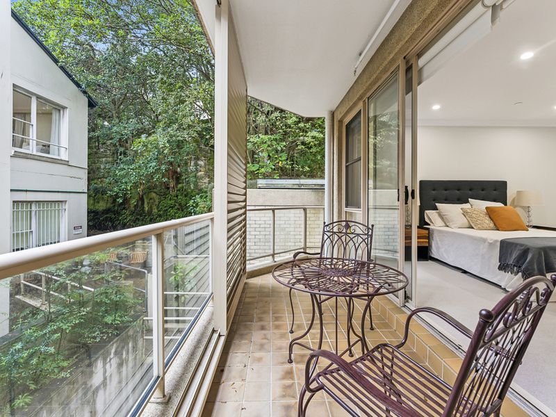 Unique Apartment in the Heart of Elizabeth Bay