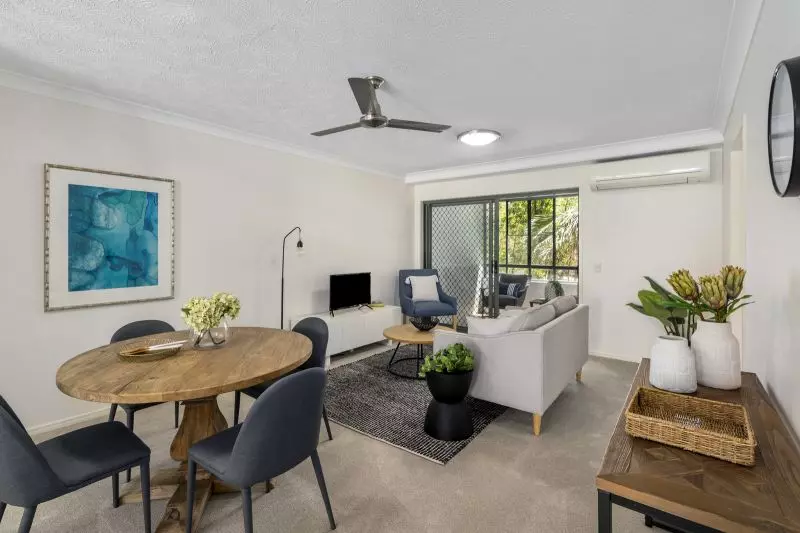 Spacious two-bedroom villa close to community centre