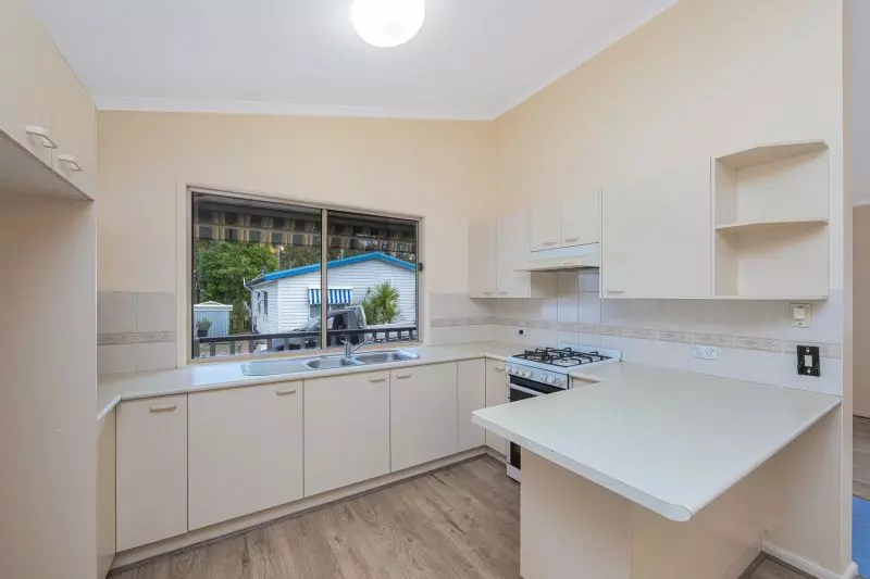 Spacious Corner Block Living - Simply Move In & Relax!