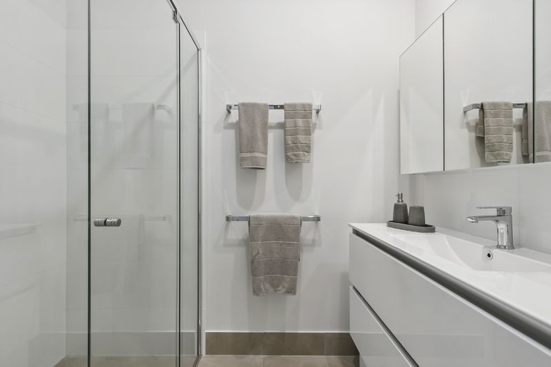 Corner Unit with Courtyard and Vaulted Ceilings