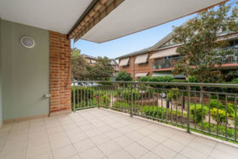 Spacious two bedroom unit in convenient location