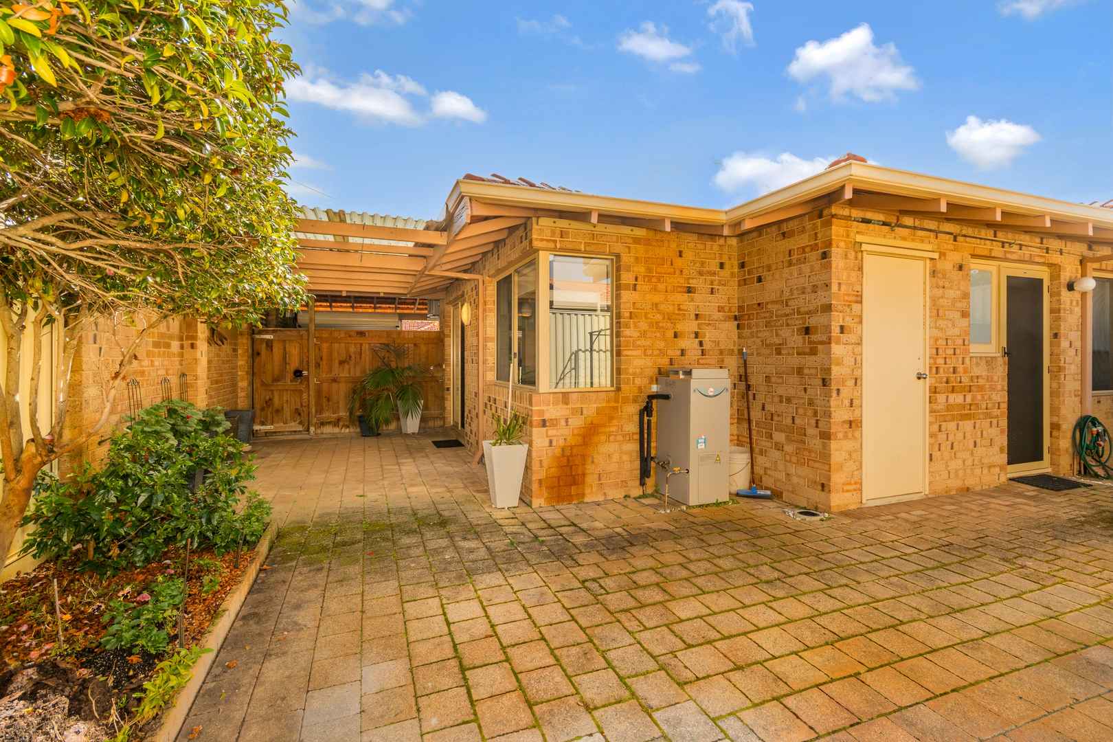 Recently renovated two-bedroom villa - move in ready!