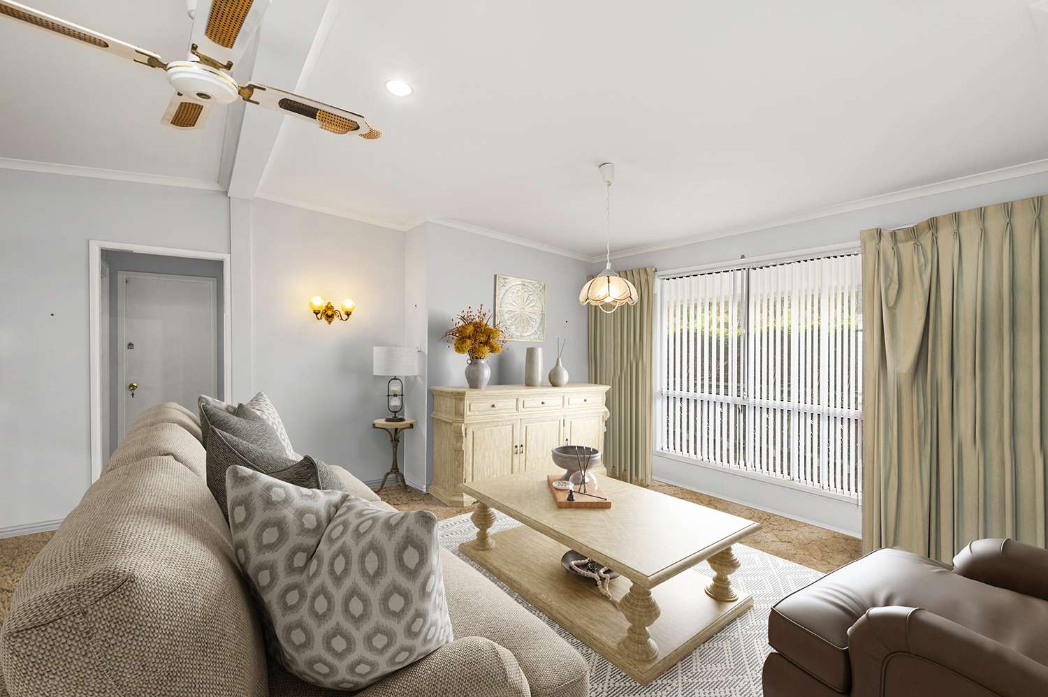 So Much Space - Renovate to your own preferred style - 3 Bedrooms / 2 Full Length Verandas