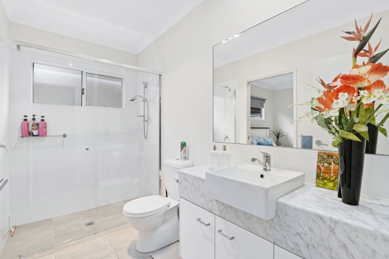 Peaceful Entertainer's Haven