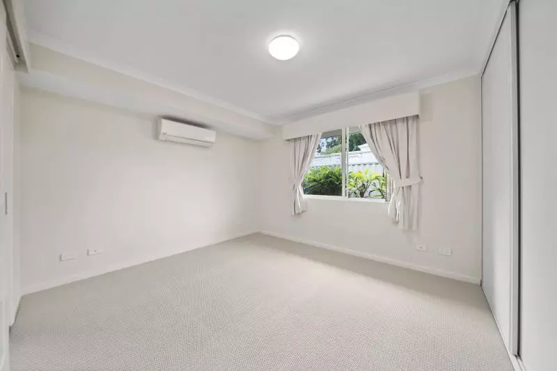 UNDER OFFER - Very Homely and Inviting Villa