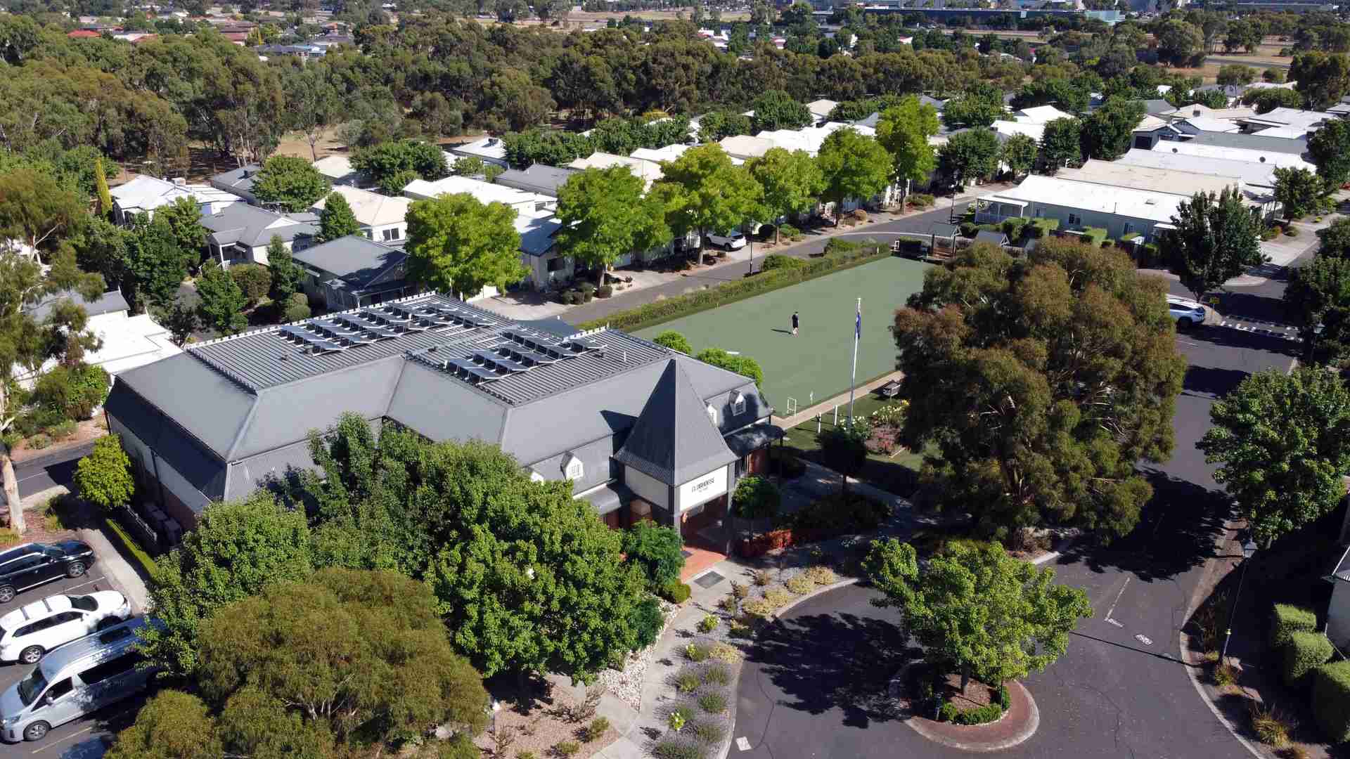 Discover well-connected comfort at Lifestyle Brookfield.