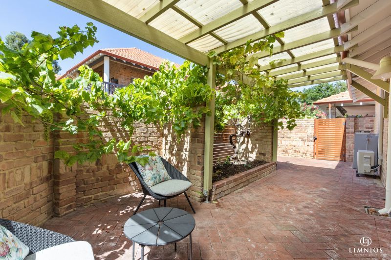 CURRENTLY UNDER OFFER. This gorgeous villa exudes tranquility!