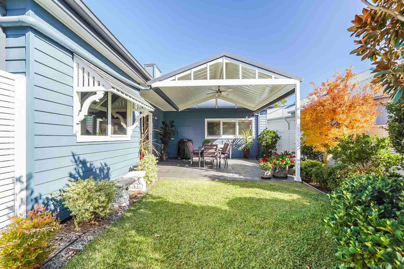 Enviable home, enviable location