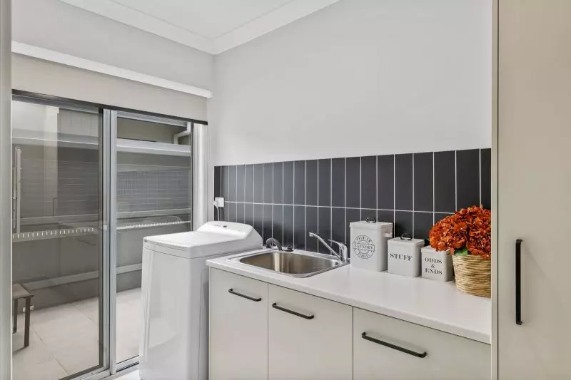 Site 148 - Established Kalbar