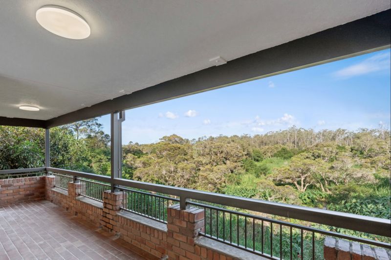 Spacious two-bedroom apartment with stunning bushland views